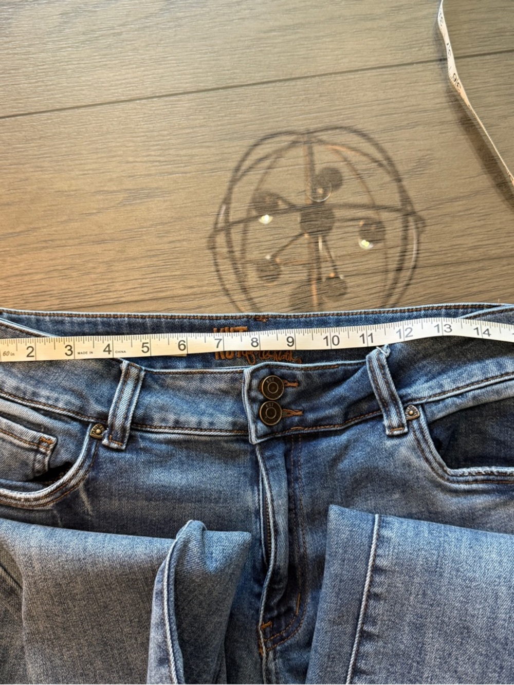 Kut From The Kloth Lucy High Rise Wide Leg Jeans Size 8 Medium Wash 25365 - Picture 11 of 15